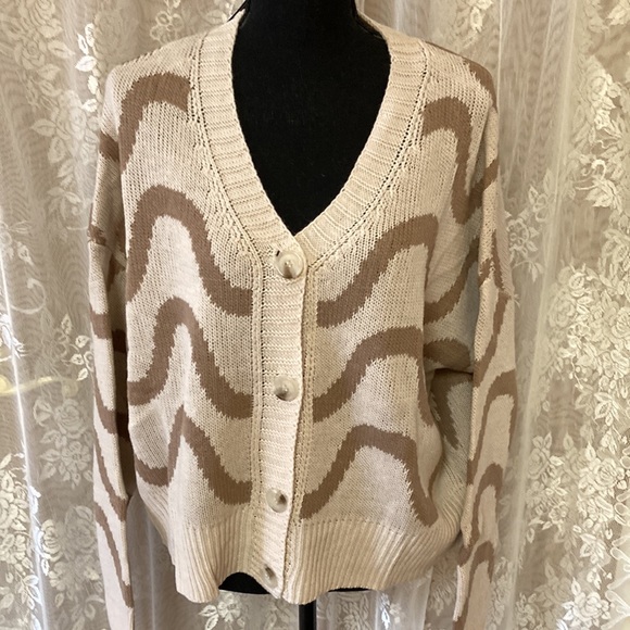 Just Polly Sweaters - NWT! Sale!! Women’s 3/4 Sleeve Button Down Sweater Size S